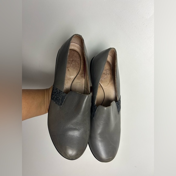 Dansko Women’s Mary Jane Clogs Size 39 Leather Minimalist Comfortable Natural - Picture 2 of 11